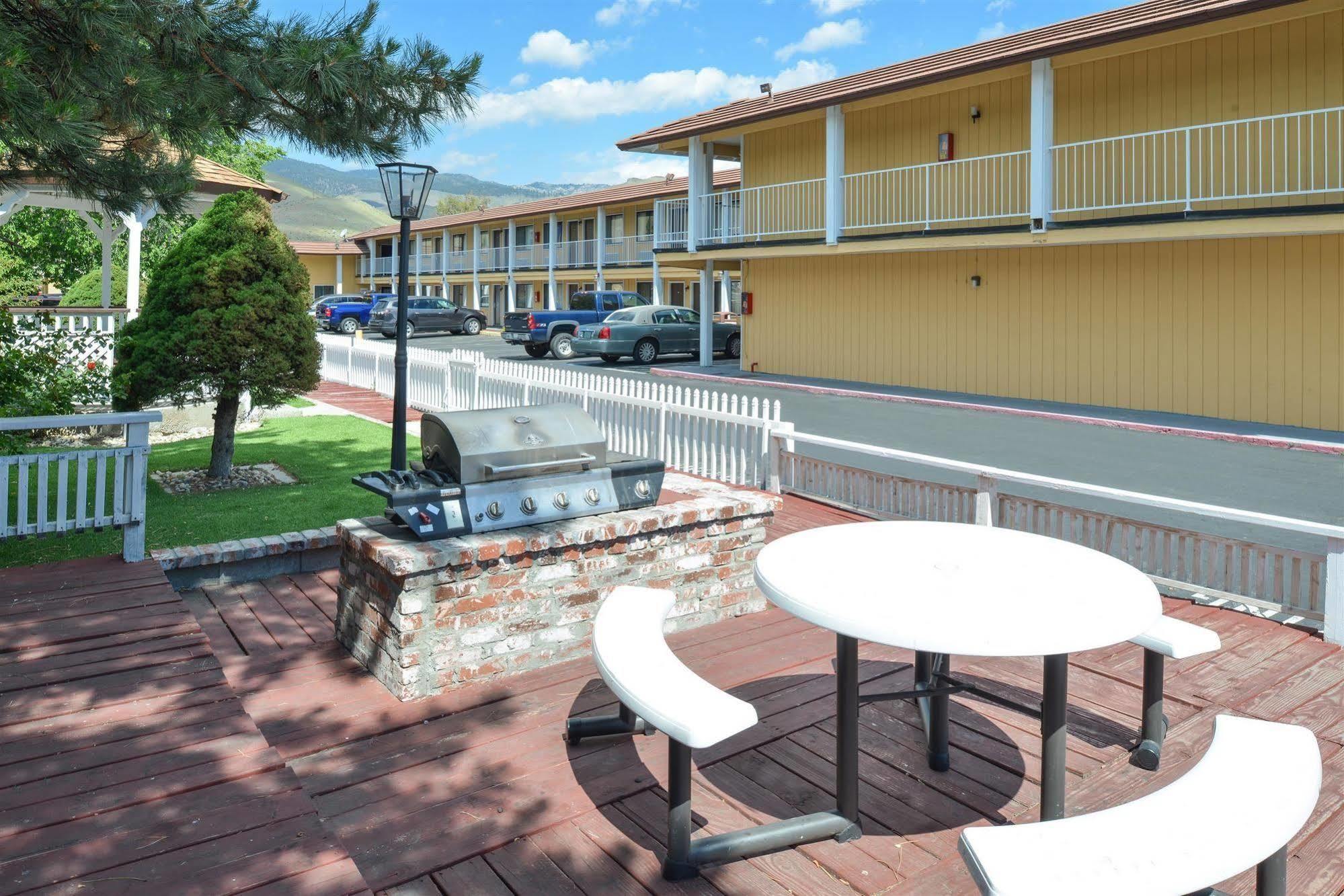 Americas Best Value Inn - Carson Stadt Exterior foto